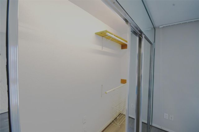 5056 Glenmont Drive, Houston, TX 77081