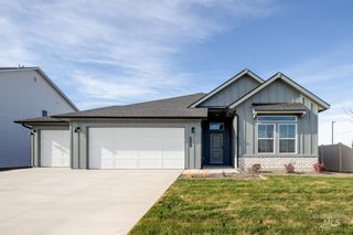 6959 S Old Farm Ave, Meridian, ID 83642