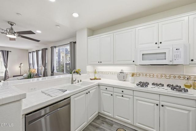 1740 Tanager Street 2-102, Ventura, CA 93003