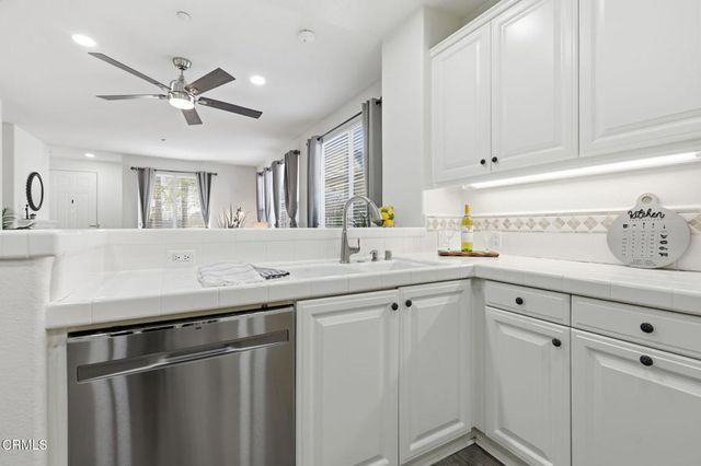 1740 Tanager Street 2-102, Ventura, CA 93003