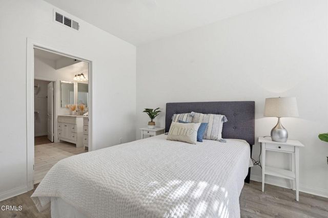 1740 Tanager Street 2-102, Ventura, CA 93003