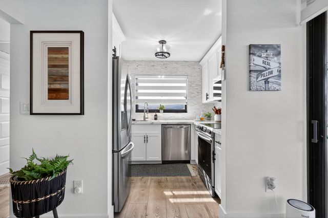 1000 Colony Point Cir 501, Pembroke Pines, FL 33026