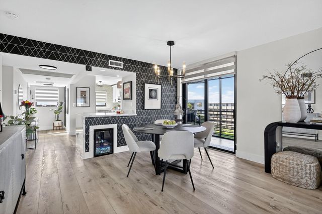 1000 Colony Point Cir 501, Pembroke Pines, FL 33026