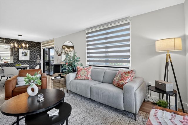 1000 Colony Point Cir 501, Pembroke Pines, FL 33026