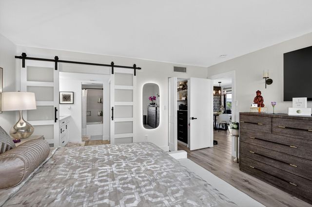 1000 Colony Point Cir 501, Pembroke Pines, FL 33026