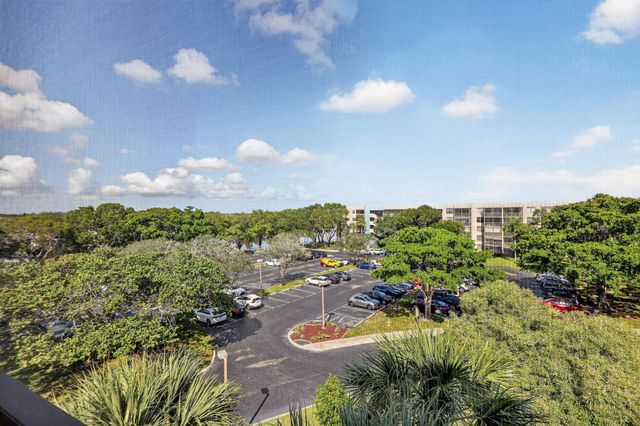 1000 Colony Point Cir 501, Pembroke Pines, FL 33026