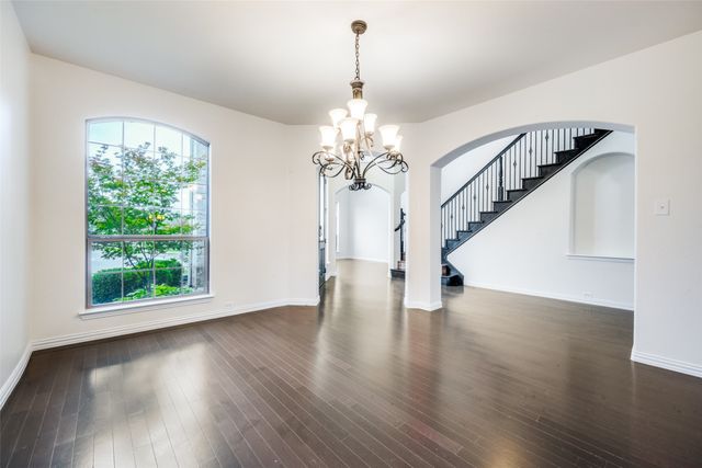 342 Manchester Drive, Roanoke, TX 76262