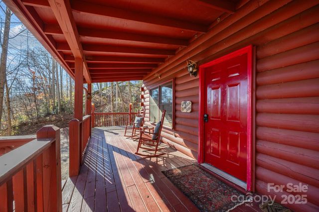 306 Forget Me Not Lane, Whittier, NC 28789