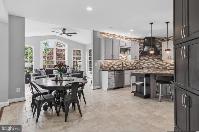 23075 MERIWEATHER CT, Brambleton, VA 20148