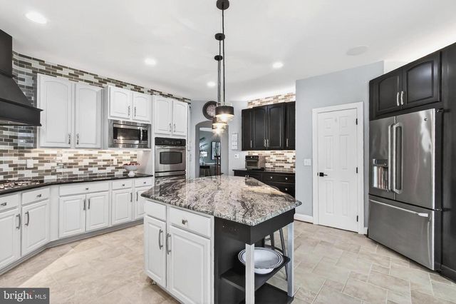 23075 MERIWEATHER CT, Brambleton, VA 20148