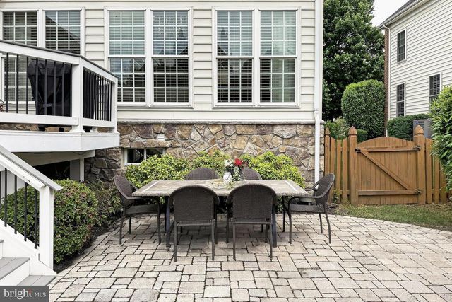 23075 MERIWEATHER CT, Brambleton, VA 20148