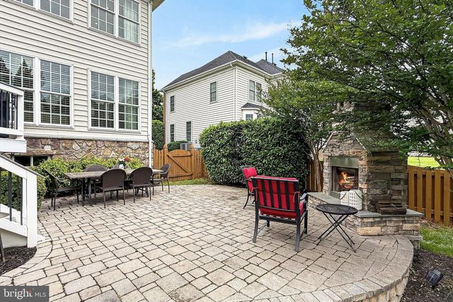 23075 MERIWEATHER CT, Brambleton, VA 20148