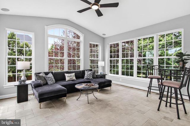 23075 MERIWEATHER CT, Brambleton, VA 20148