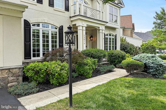 23075 MERIWEATHER CT, Brambleton, VA 20148