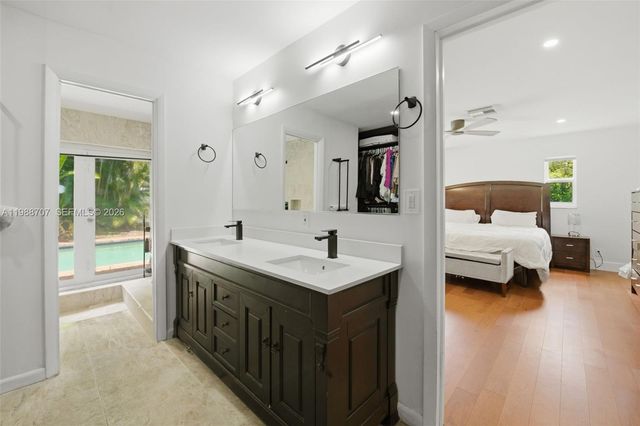 395 NW 89th Ln, Coral Springs, FL 33071