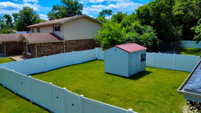 1348 Berry Lane, Flossmoor, IL 60422