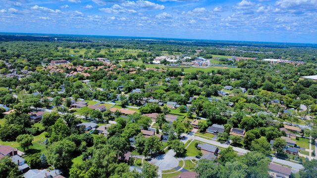 1348 Berry Lane, Flossmoor, IL 60422