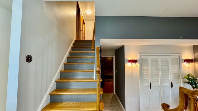 1348 Berry Lane, Flossmoor, IL 60422