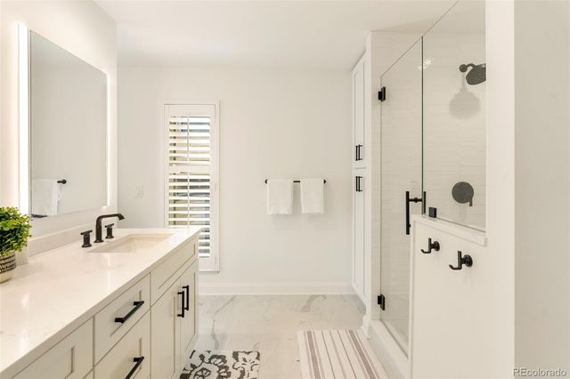 211 Adams Street, Denver, CO 80206