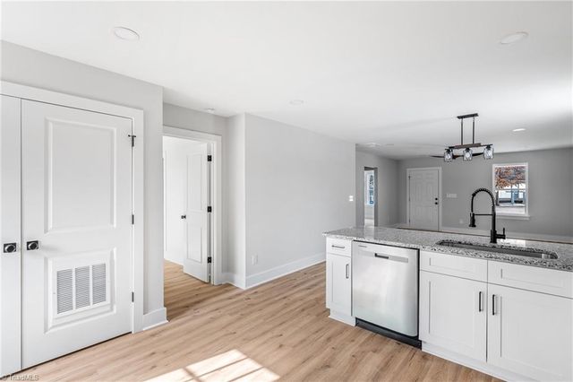 13 Pickard Circle, Lexington, NC 27292