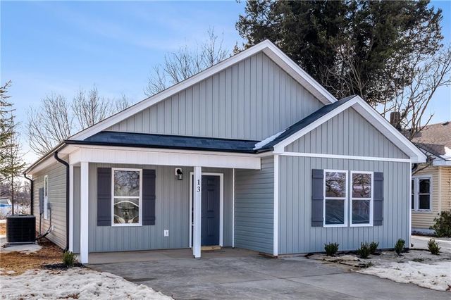 13 Pickard Circle, Lexington, NC 27292