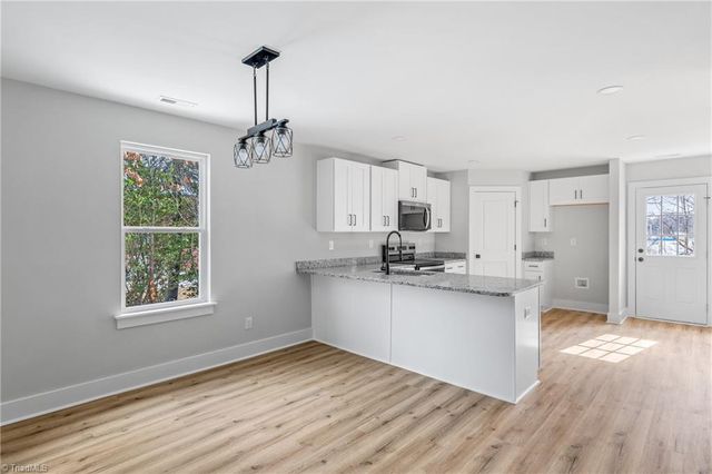 13 Pickard Circle, Lexington, NC 27292