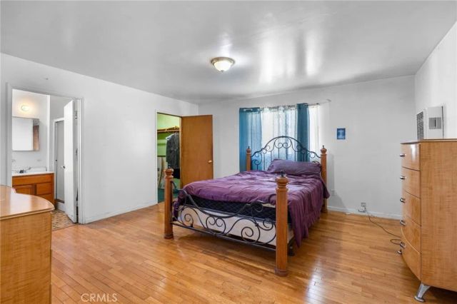10400 Mary Avenue, Los Angeles, CA 90002