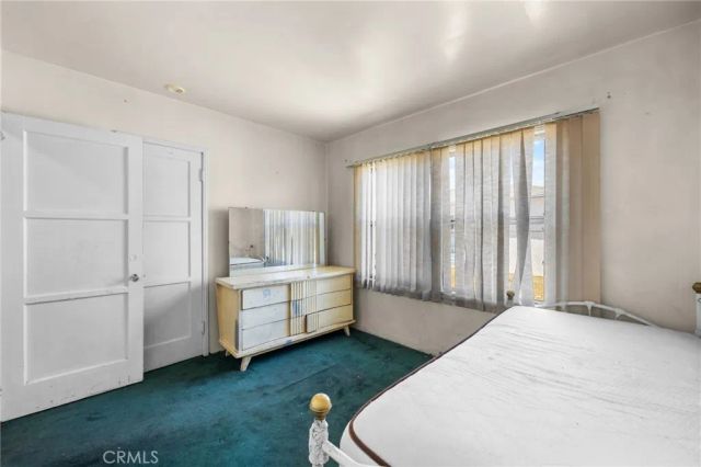 10400 Mary Avenue, Los Angeles, CA 90002