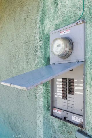 10400 Mary Avenue, Los Angeles, CA 90002