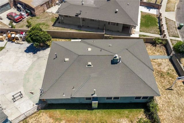 10400 Mary Avenue, Los Angeles, CA 90002