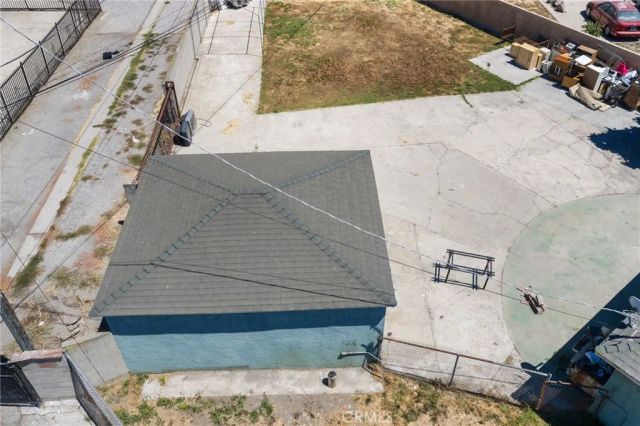 10400 Mary Avenue, Los Angeles, CA 90002