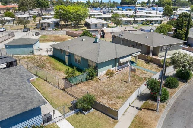 10400 Mary Avenue, Los Angeles, CA 90002