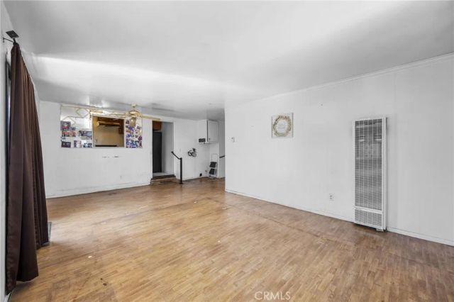 10400 Mary Avenue, Los Angeles, CA 90002