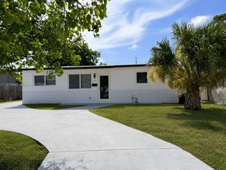 4130 NW 11th Avenue, Oakland Park, FL 33309