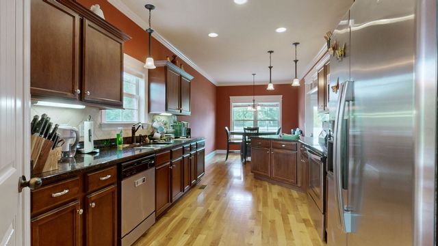 107 Waldron View Dr, Murfreesboro, TN 37130
