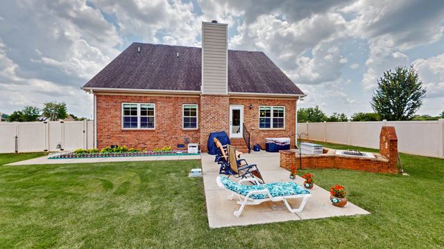 107 Waldron View Dr, Murfreesboro, TN 37130