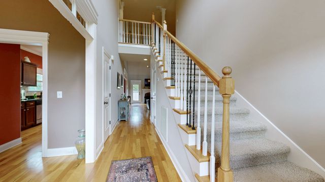 107 Waldron View Dr, Murfreesboro, TN 37130
