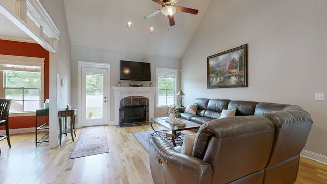 107 Waldron View Dr, Murfreesboro, TN 37130