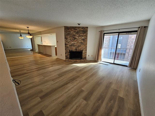 15221 Berry Trail 904, Dallas, TX 75248