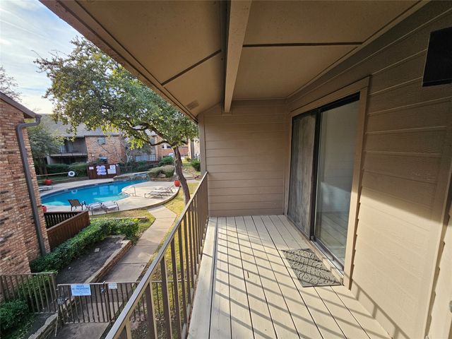 15221 Berry Trail 904, Dallas, TX 75248
