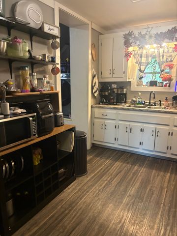 203 Edgewood Ave, Mount Pleasant, TN 38474