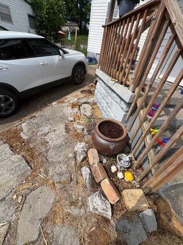 203 Edgewood Ave, Mount Pleasant, TN 38474