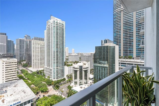 1060 Brickell Ave 2117, Miami, FL 33131