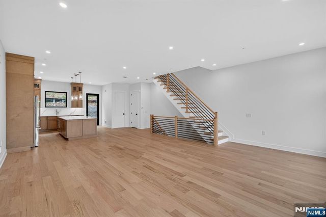 522 Valley Road 3, Clifton, NJ 07013