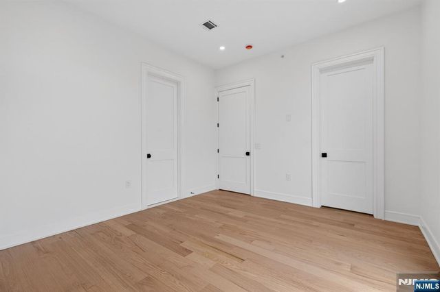 522 Valley Road 3, Clifton, NJ 07013