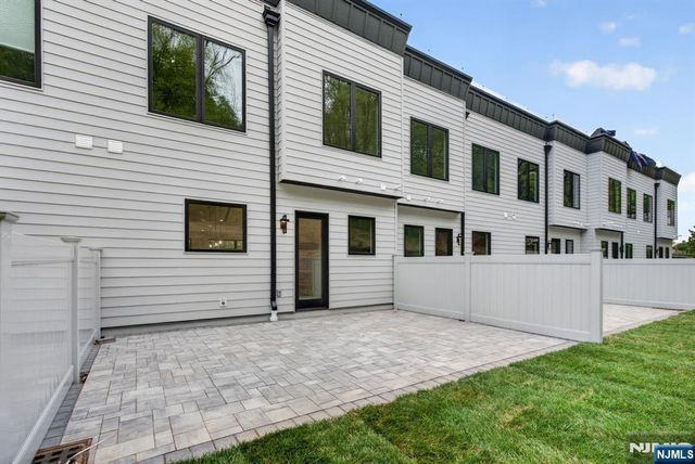 522 Valley Road 3, Clifton, NJ 07013