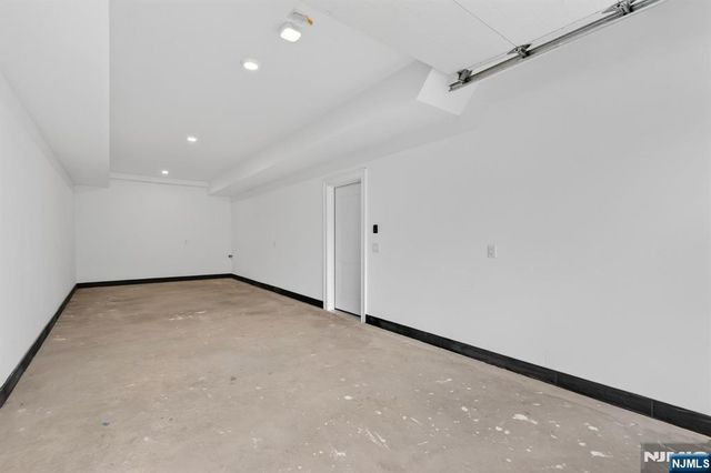 522 Valley Road 3, Clifton, NJ 07013