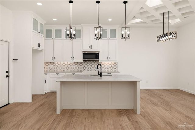 709 E Sadie Street, Edinburg, TX 78541