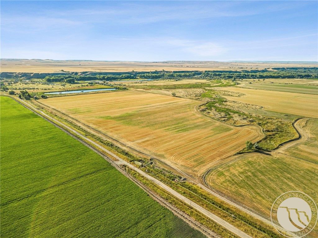 11698 Highway 313, Hardin, MT 59034 photo 4