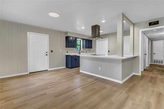 104 North Oneal Street, Caldwell, TX 77836